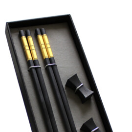 Shinano Gold chopsticks in cadeauverpakking (2 setjes chopsticks + 2 rests)