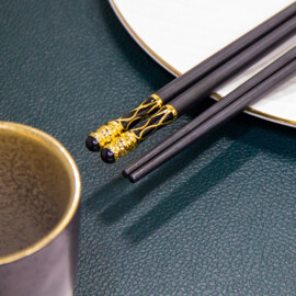 Kurogane chopsticks (eetstokjes)