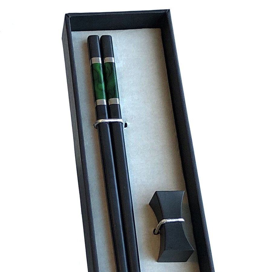 Bungo Dark Green chopsticks in cadeauverpakking (1 setje chopsticks + 1 rest)